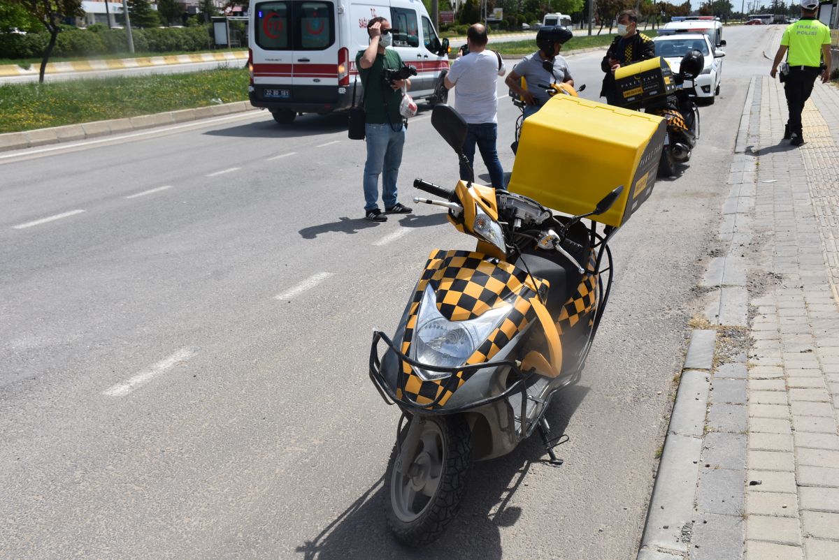 Edirne'de at arabasına çarpan kurye yaralandı