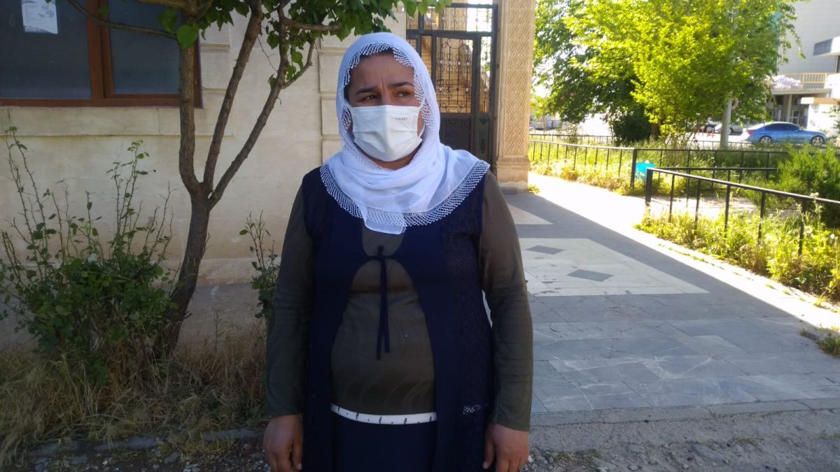 Diyarbakır da kumalığı kabul etmeyince vurulan Emine yaşam savaşı veriyor #5