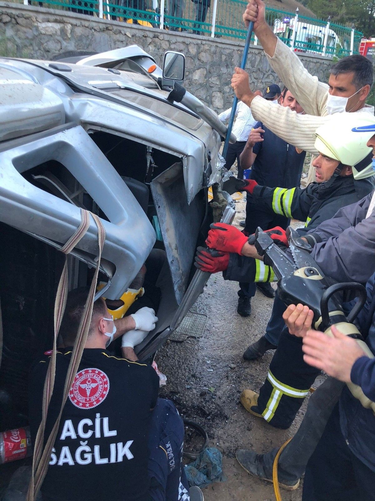 Konya’da kamyonet kanala düştü: 4 yaralı #5