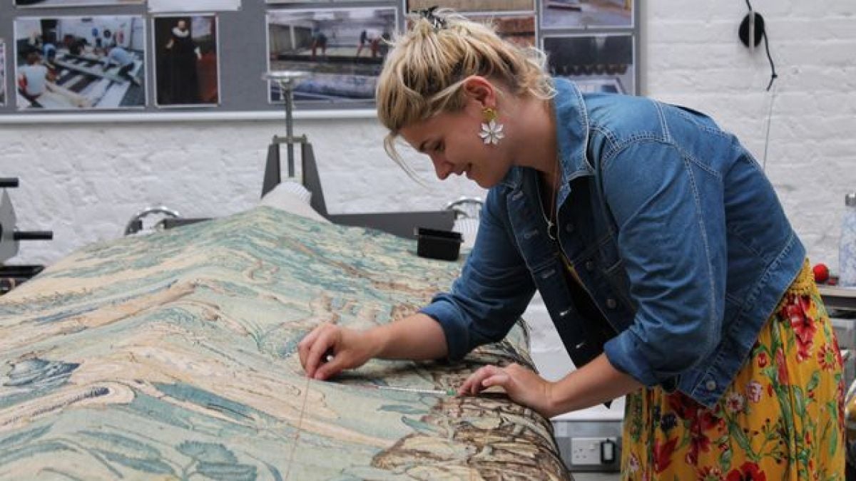 Restoration of 440-year-old carpets in England, started in 2001, is nearing completion #7