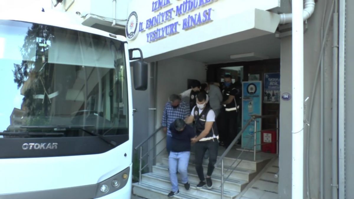 İzmir kaçak silah operasyonu: 11 tutuklama #3
