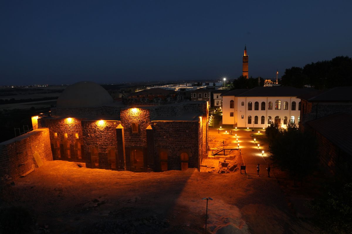 Diyarbakır daki 1600 yıllık kilise, sanat galerisi olacak #8