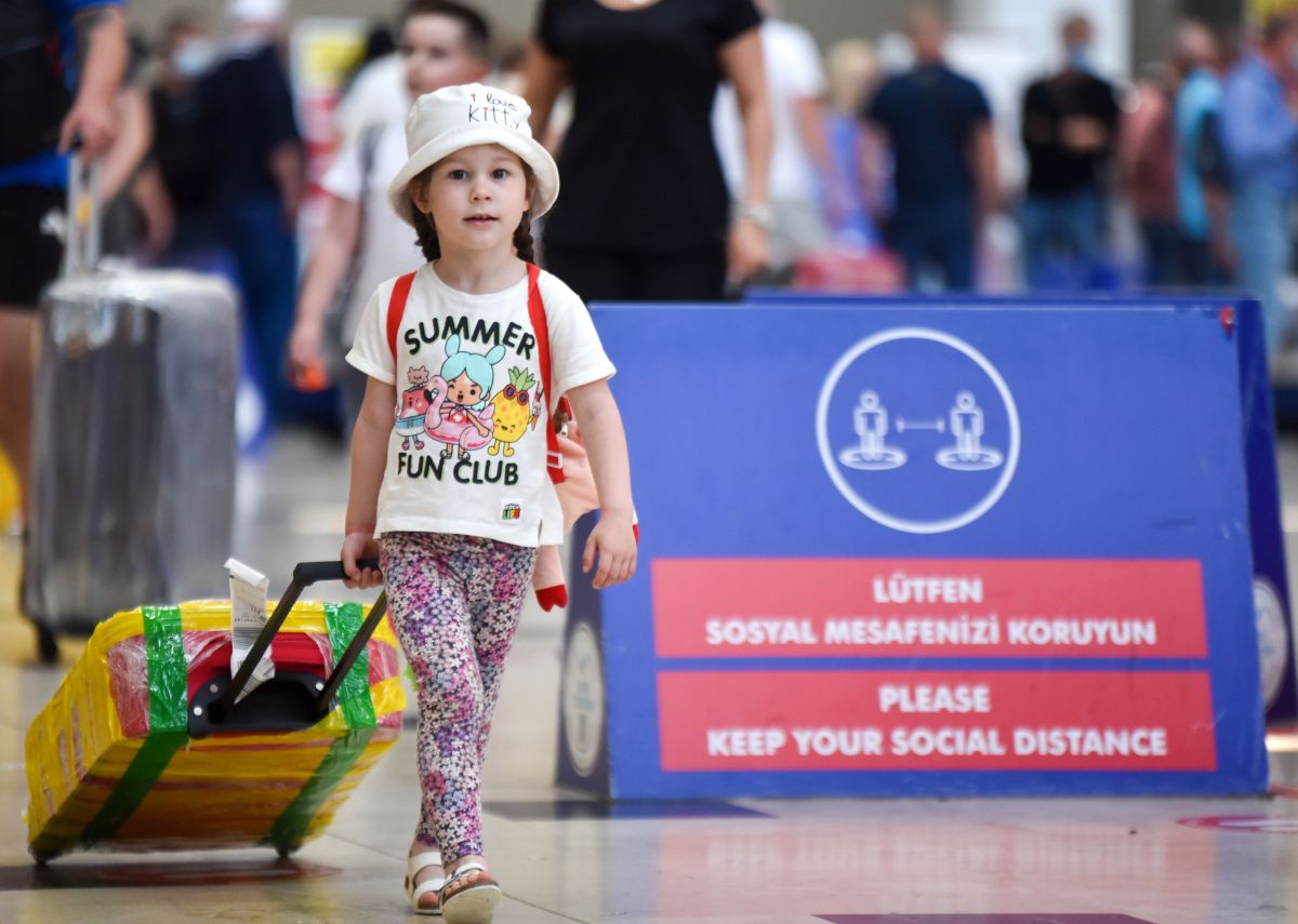 Antalya da Ruslar, hava trafiğini yüzde 45 artırdı #2