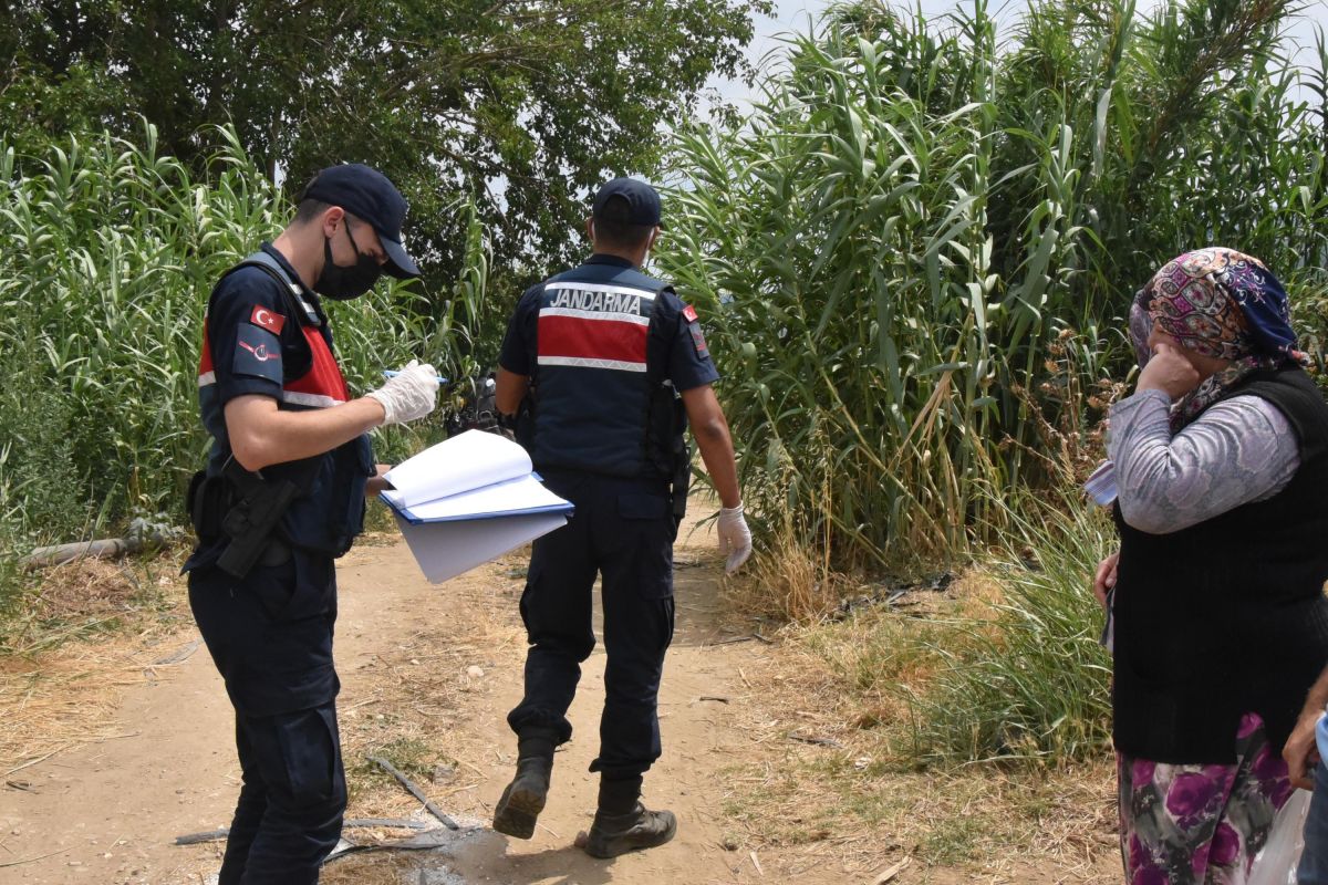 İzmir deki cinayetin zanlısı, 30 yıllık arkadaş çıktı #3