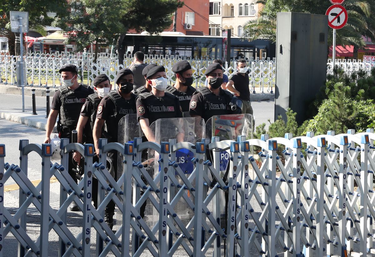 Boğaziçi Üniversitesi ne atanan yeni rektör de protesto edildi #6