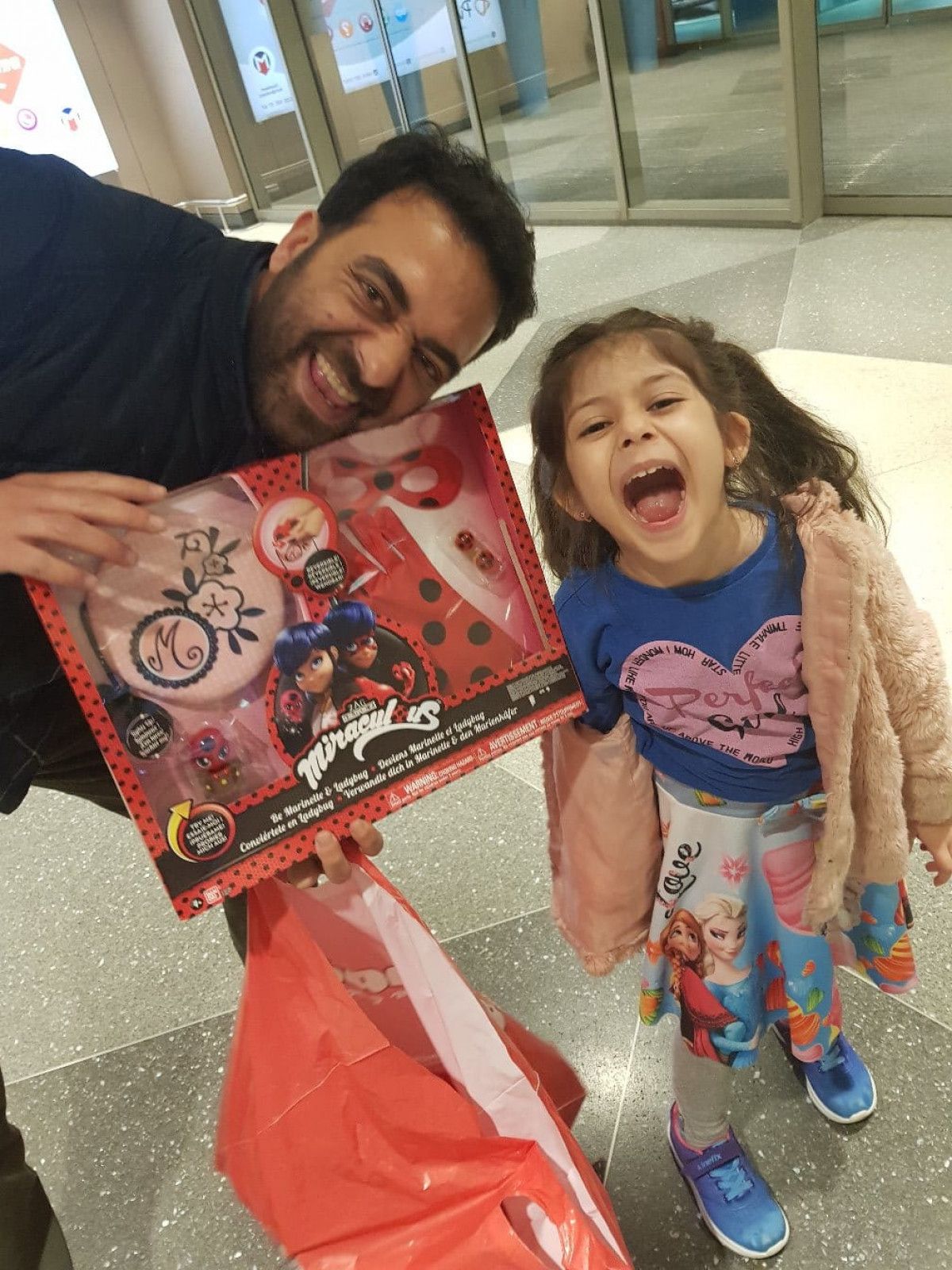 Kartal da ölü bulunan polisin eşi, ağlayan arkadaşı için  Katiller de ağlar  dedi #4