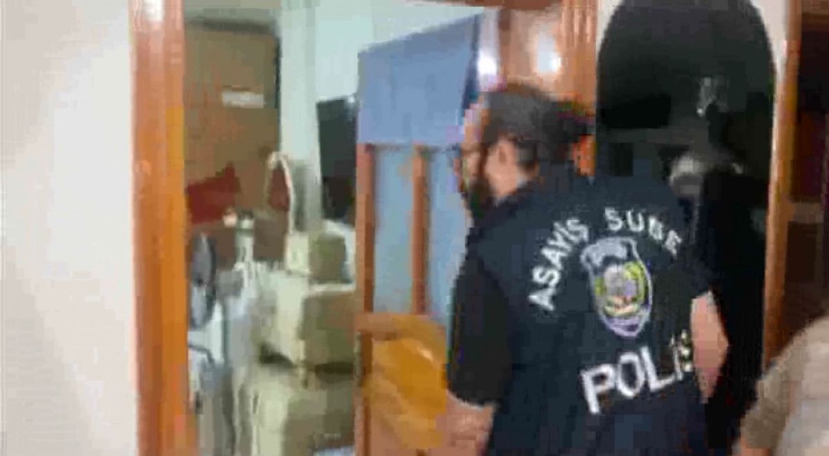 İstanbul da 10 milyon liralık vurgun yapan hırsızlar yakalandı #1