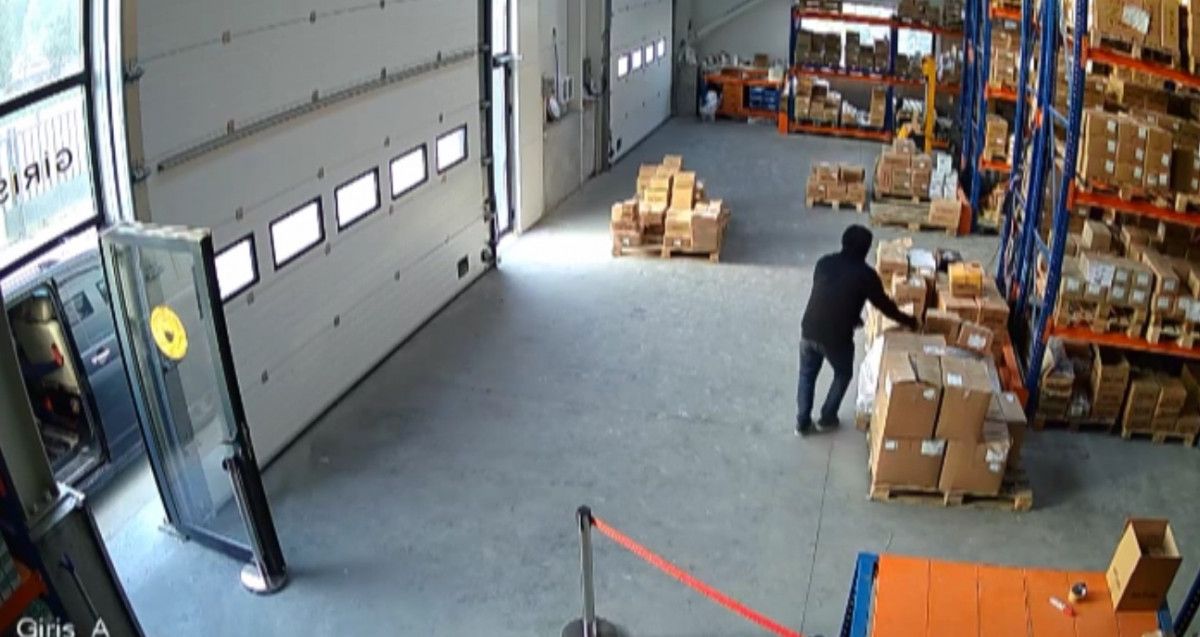 İstanbul da 10 milyon liralık vurgun yapan hırsızlar yakalandı #5