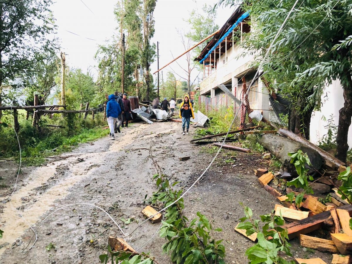 Artvin Şavşat’ta hortum ve fırtına etkili oldu #10