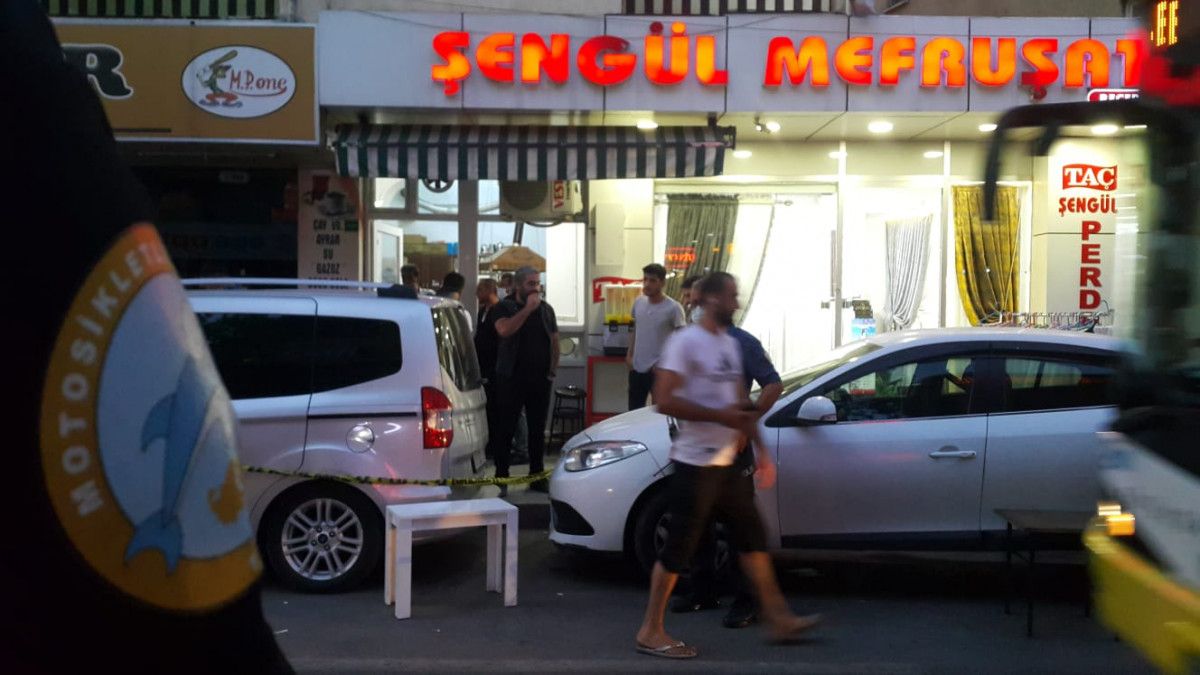 Bursa da otomobilden cadde ortasında rastgele ateş açıldı #5