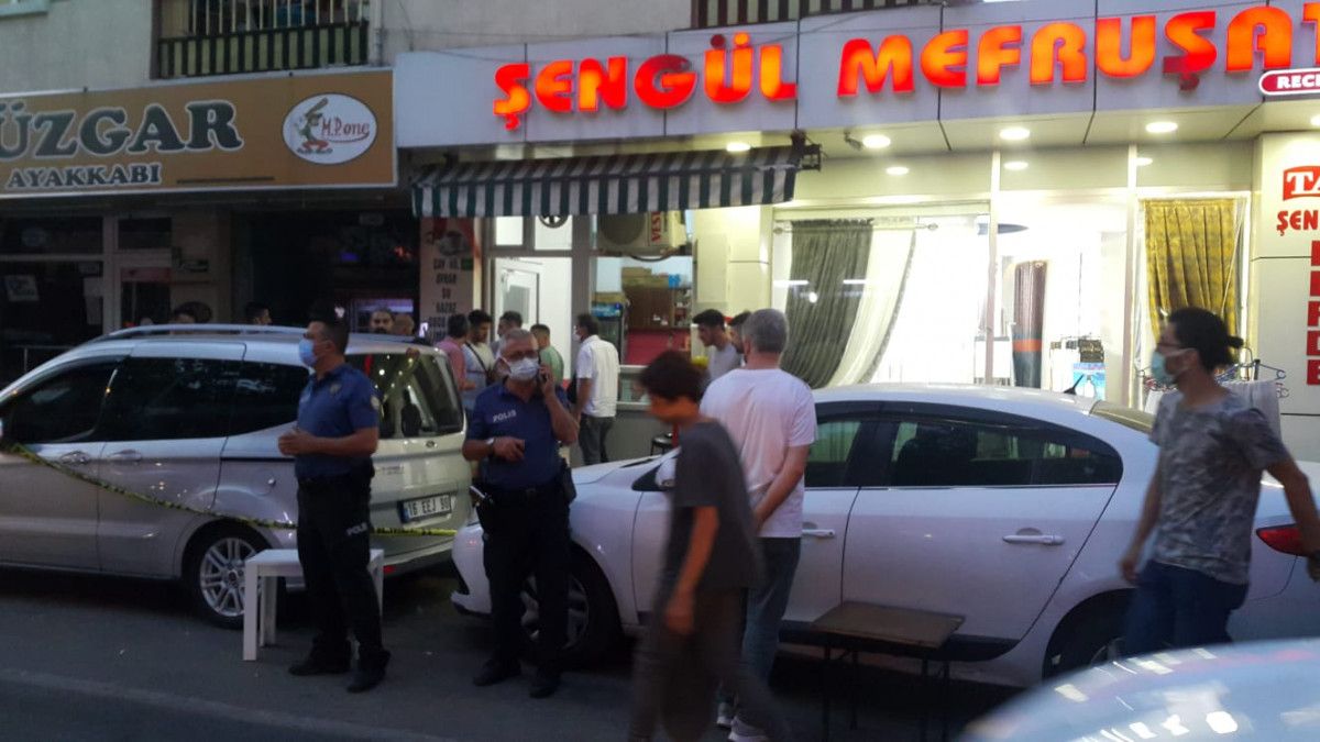 Bursa da otomobilden cadde ortasında rastgele ateş açıldı #6