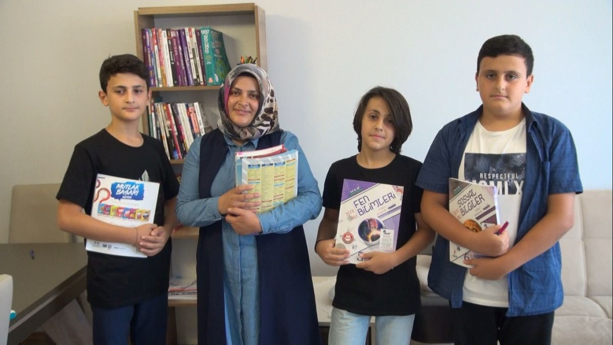 Kırıkkale deki 3 çocuk annesinin 20 yıllık üniversite hayali gerçek oldu #5