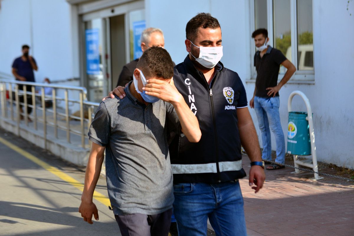 Adana daki ekmek sırası kavgasında 13 yaşındaki çocuk öldürüldü #1