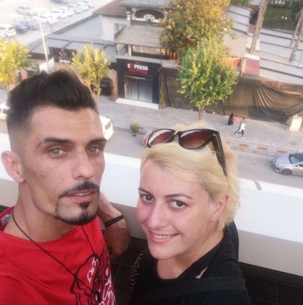 Adana da vatandaşları kredi çektirerek dolandıran çiftin tatil fotoğrafları ortaya çıktı #5