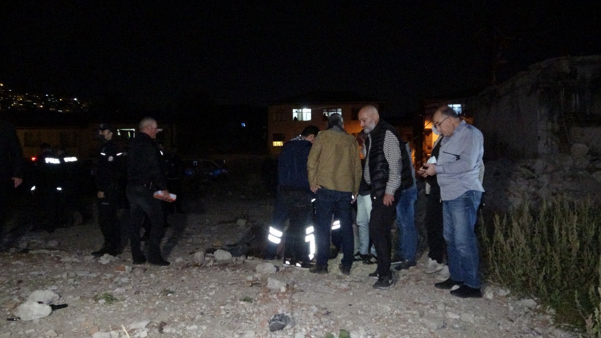 Bursa da boş arazide kasıklarından vurulmuş erkek cesedi bulundu #1