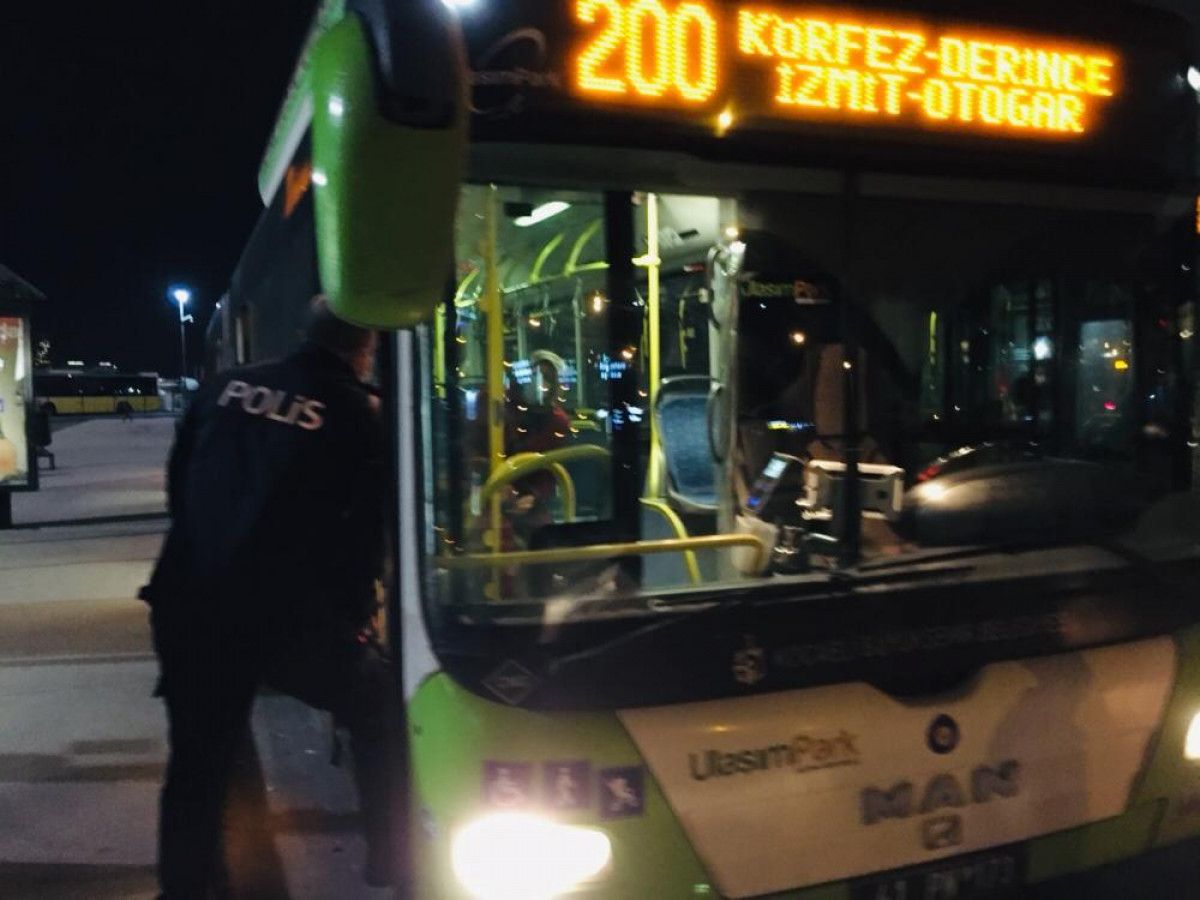 Kartal da otobüsten inmeyen koronavirüs hastası kadını polis indirdi #1