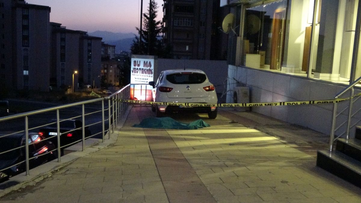 Kahramanmaraş ta pencereden düşen 93 yaşındaki yaşlı kadın hayatını kaybetti #2