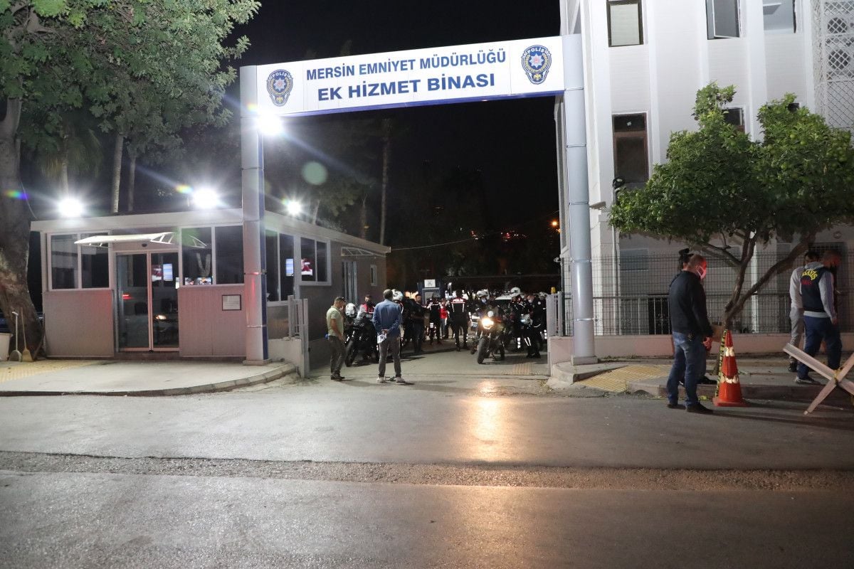 Mersin de fuhuş operasyonu: 14 gözaltı #4