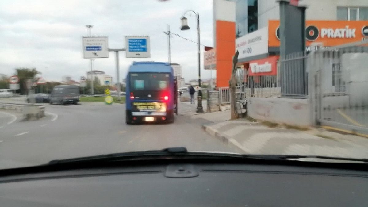 İstanbul daki tehlike saçan toplu taşıma çilesi kamerada #2