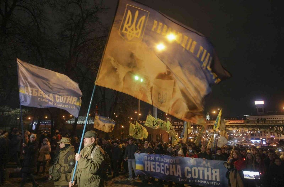 Ukrayna da Poroşenko destekçileri Başkanlık binasını basmaya çalıştı #3