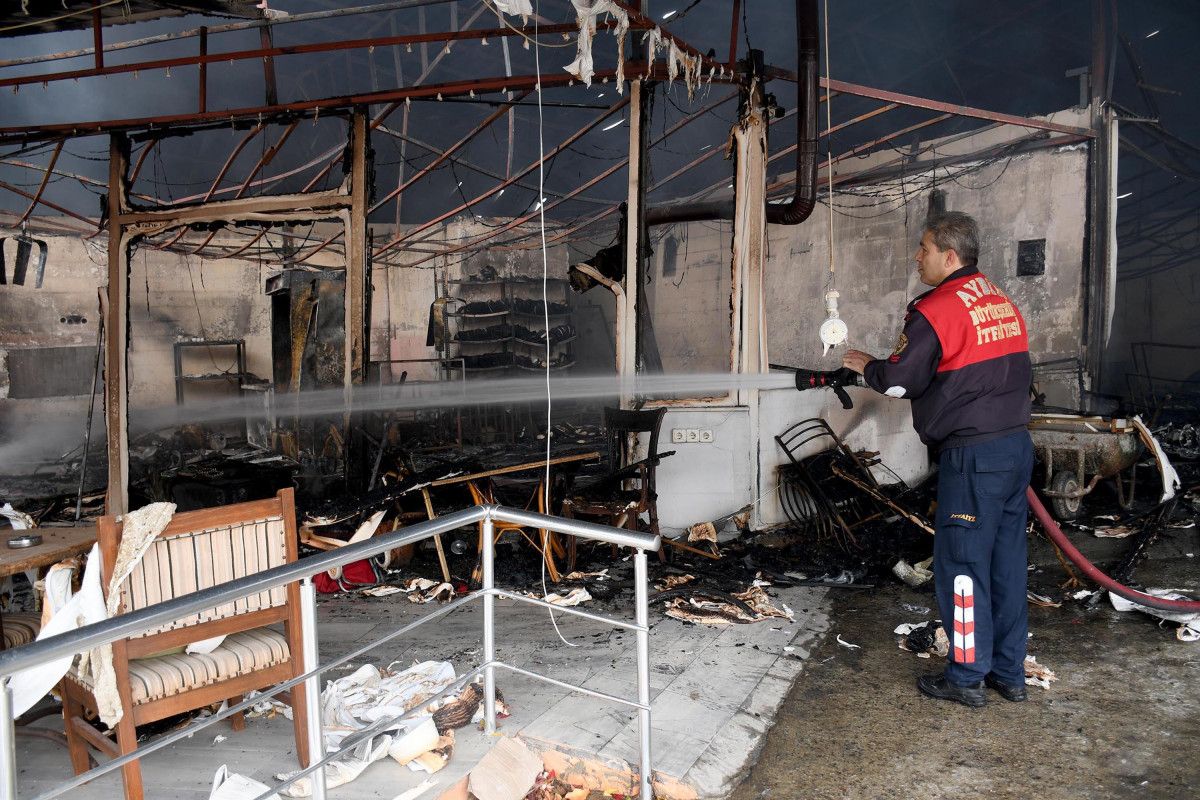 Aydın da 46 iş yeri yangında kül oldu #4