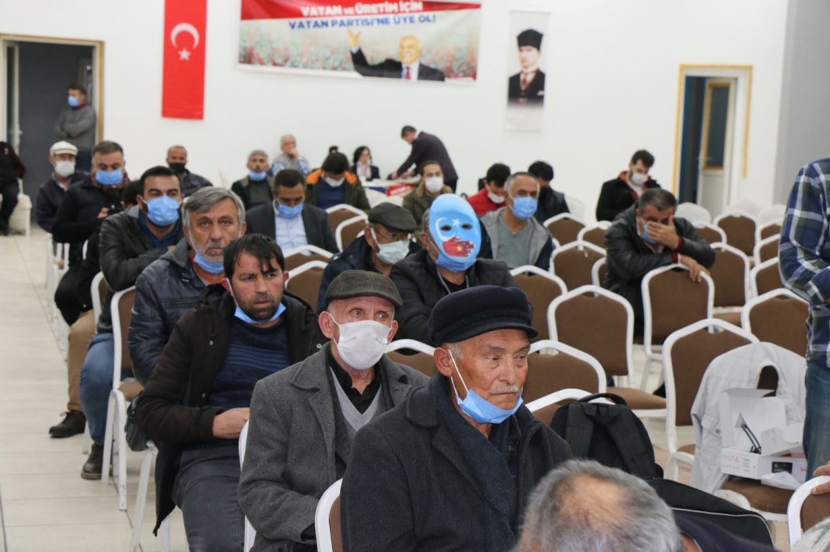 Yozgat ta Doğu Perinçek e maskeli protesto #2