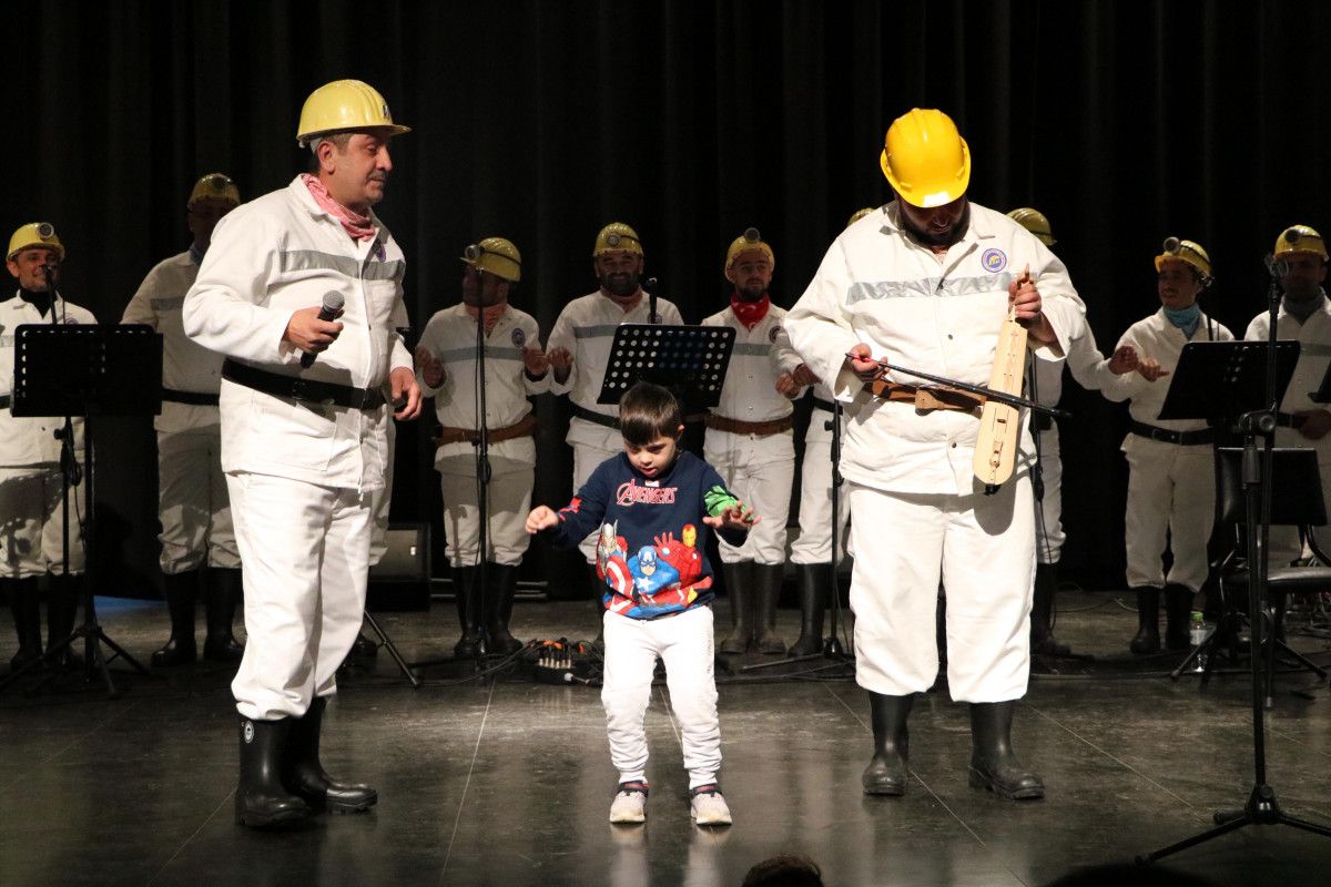 Zonguldak ta maden işçileri konser verdi #4