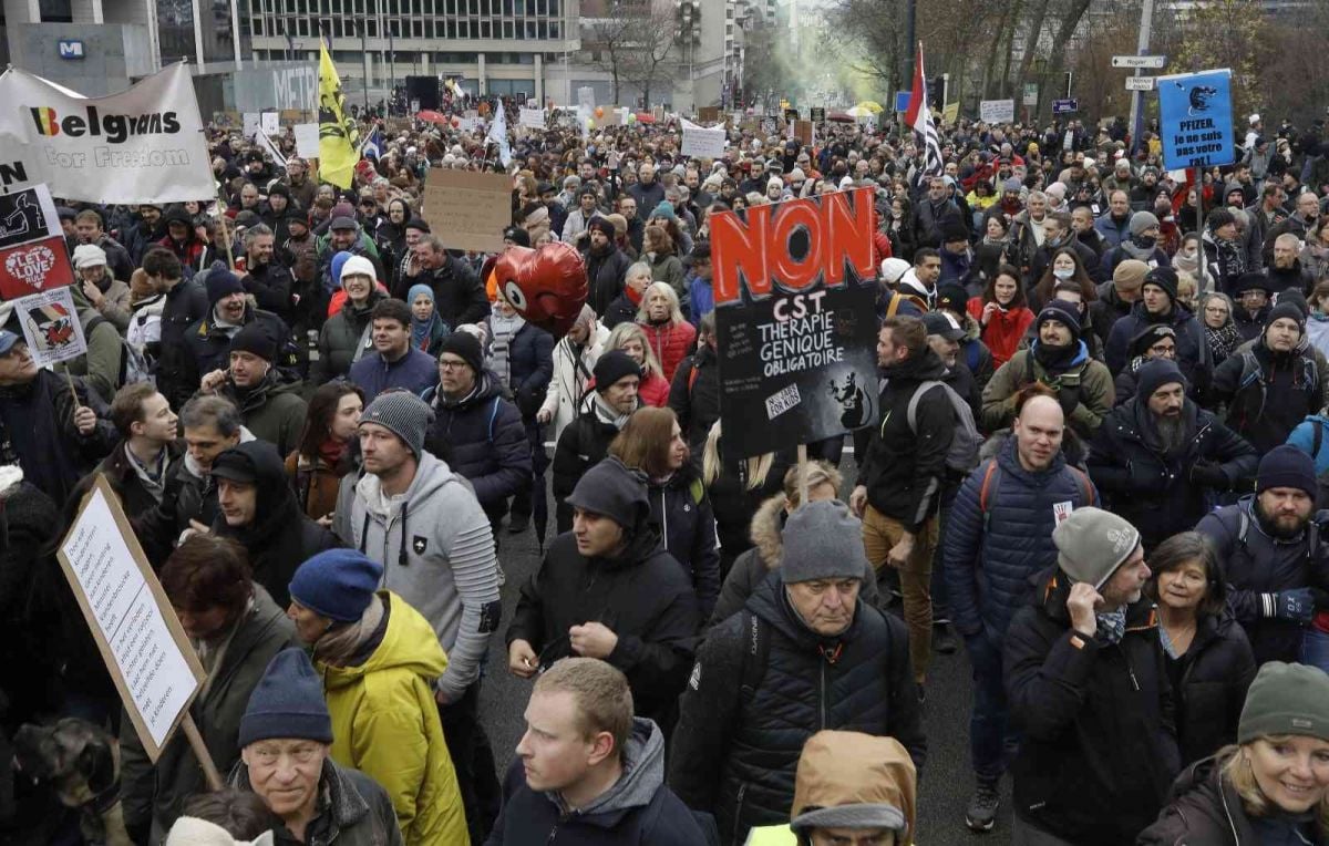 Belçika’da Covid-19 kısıtlamaları protesto edildi #9