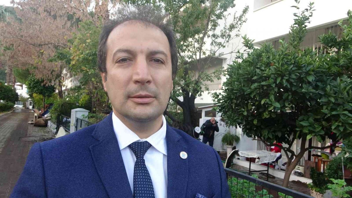 Jandarma, Muğla da sel mağduru vatandaşların evlerini temizledi #7