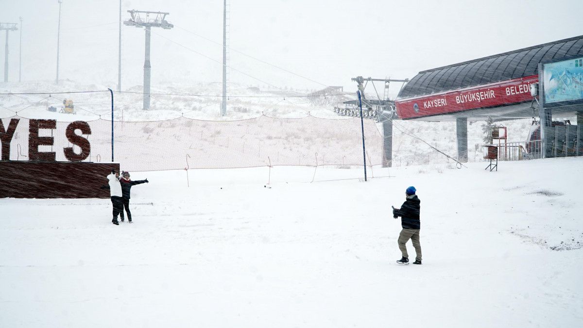 Erciyes’te kar kalınlığı 20 santime ulaştı #4