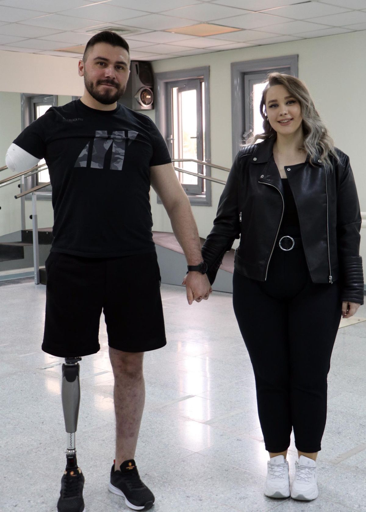 Pençe-Şimşek gazisi İbrahim Yüzer protez bacakla yürümeye başladı #3