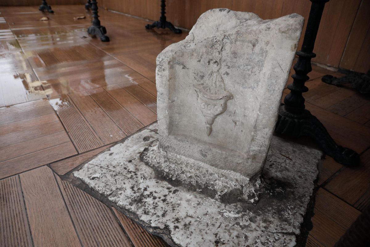 Eyüpsultan da kebapçıdaki kıble taşı ilgi görüyor #4