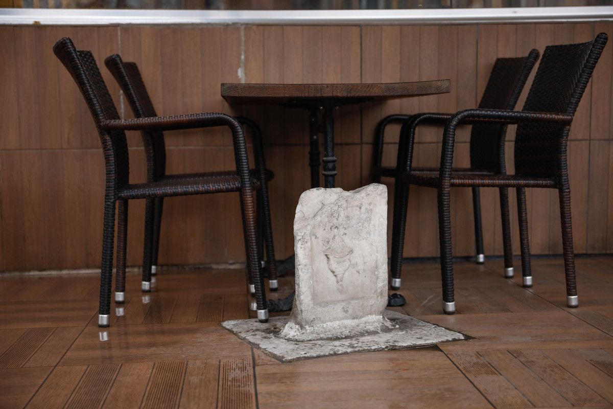 Eyüpsultan da kebapçıdaki kıble taşı ilgi görüyor #8