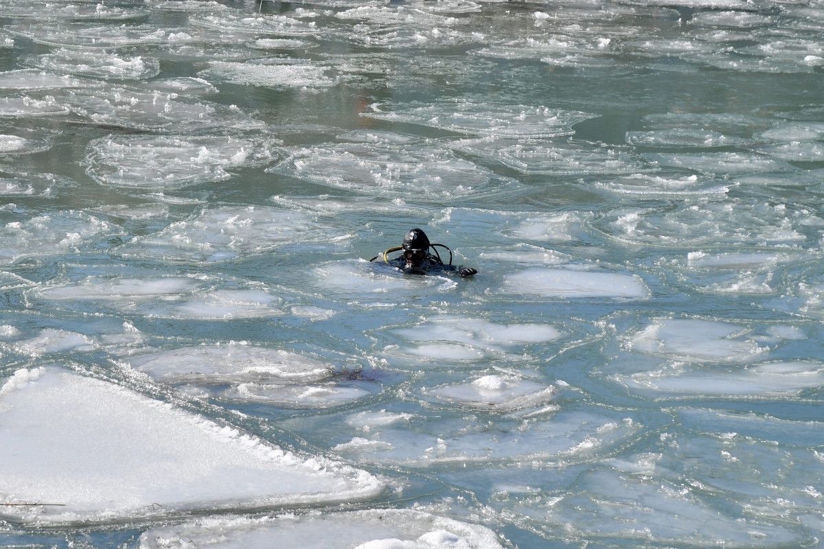 Isparta da eksi 17 derecedeki göle dalış yapıldı #5