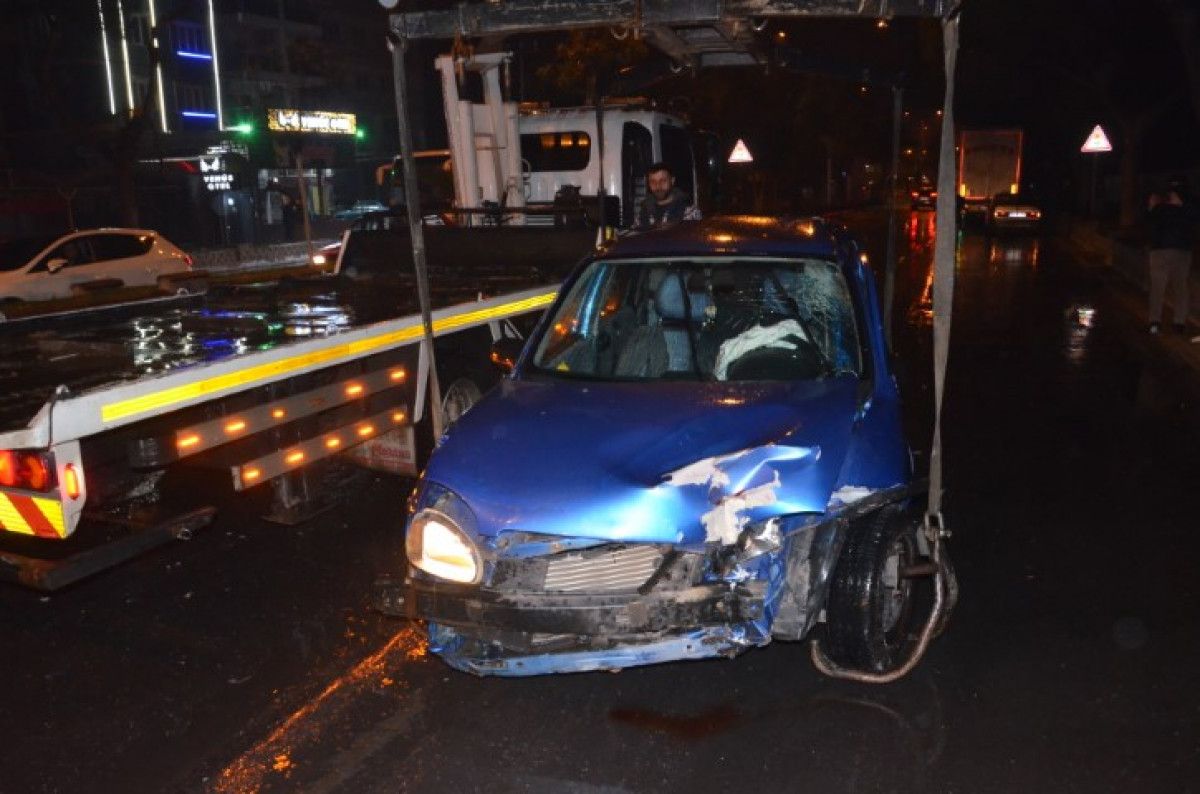 Aydın’da tır otomobille çarpıştı: 2 ağır yaralı  #4