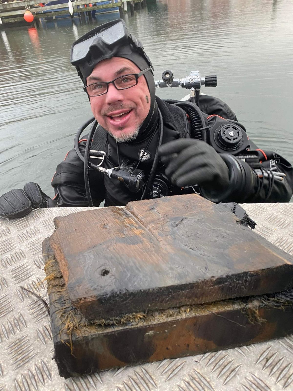 İsveç’te 800 yıllık ahşap gemi kalıntısı bulundu #2