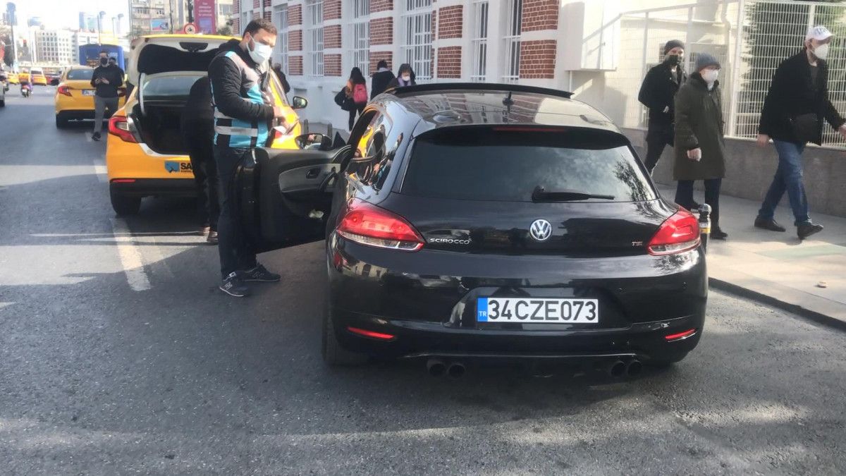 Şişli de taksici, kemerden ceza yedikten sonra kemer takmadan gitti #4
