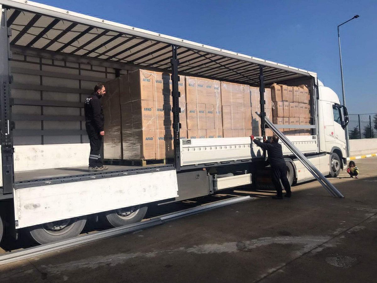 Tekirdağ dan Ukrayna ya 5 tır insani yardım malzemesi gönderildi #3