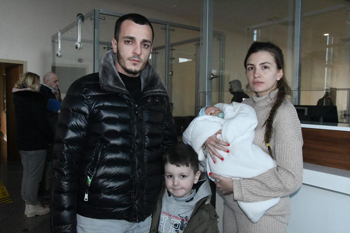 Ukrayna dan dönen Türk: Çocukla yerin 3 metre altında kaldık #3