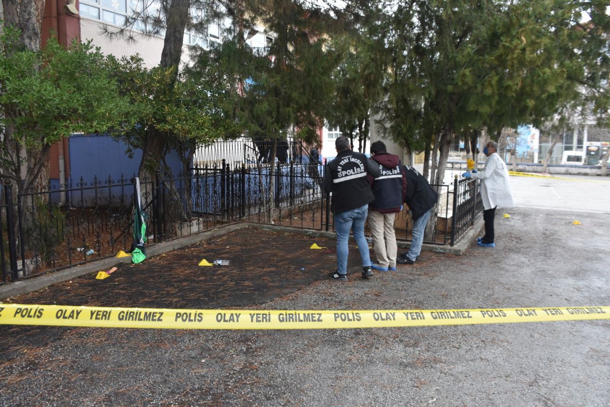  2 yaralı 2 gözaltı #7