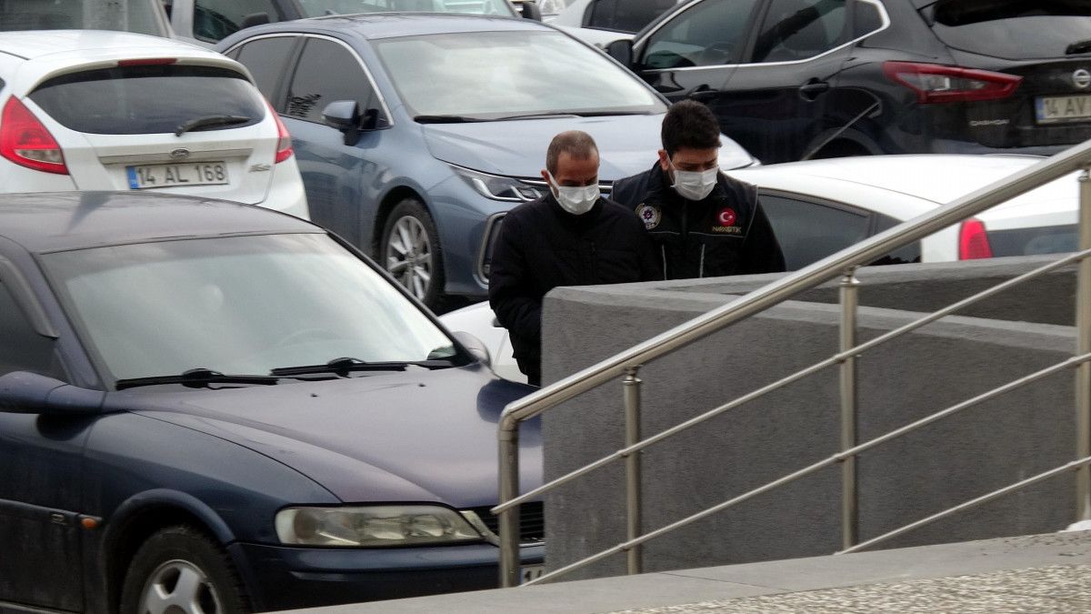 Bolu da  şahsın midesinden kapsül halinde uyuşturucu çıktı #2