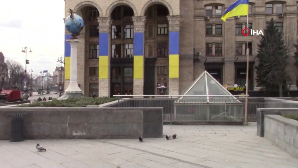 Kiev Bağımsızlık Meydanı nda siren yerine Kiev şarkısı duyuldu #1