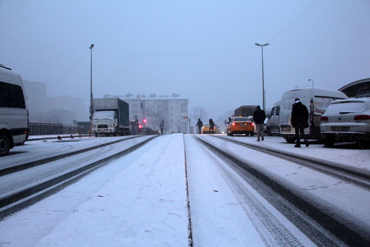 İstanbul da kar yağışı başladı #24