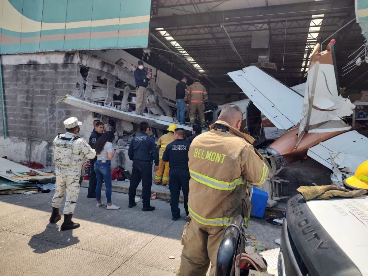 Disaster that killed 3 people in Mexico: The plane crashed on the market #8