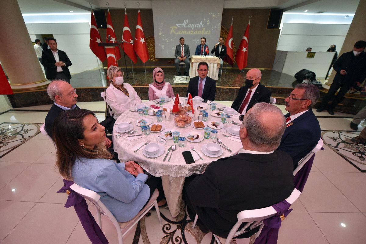 Kemal Kılıçdaroğlu, emniyet mensuplarıyla iftar yaptı #3