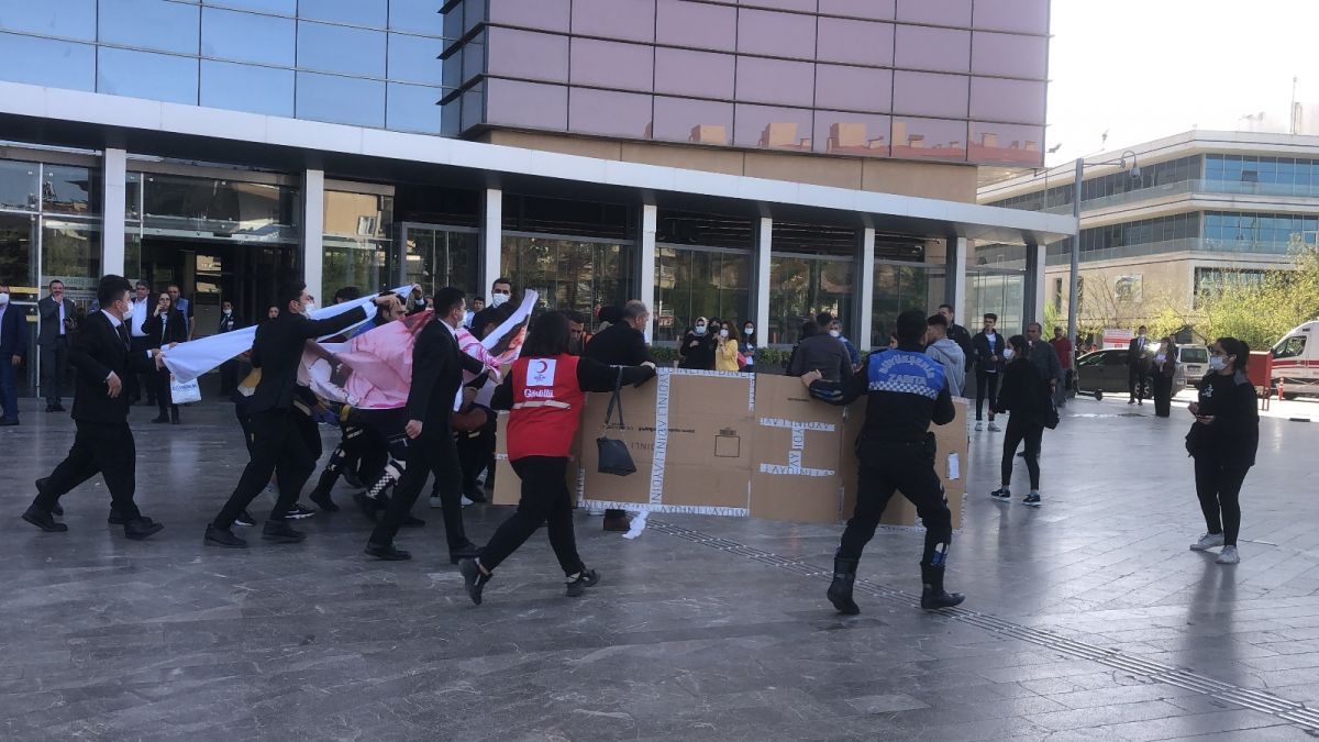 Gaziantep teki hamile kadın AVM nin 3 üncü katından düşerek can verdi #4