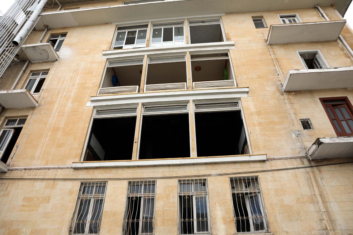 Gaziantep te tarihi taş binanın soyulmaması için briket örüldü #7