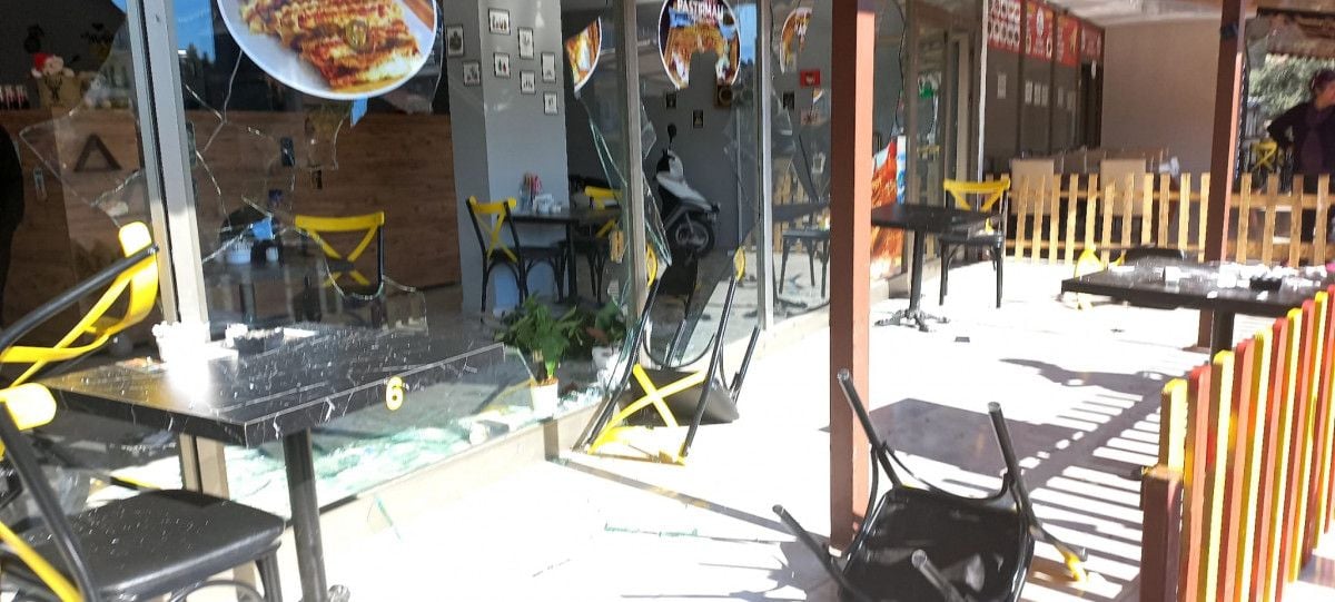 Antalya da tostun parasını ödemek istemedi, dükkana taşla saldırdı #5