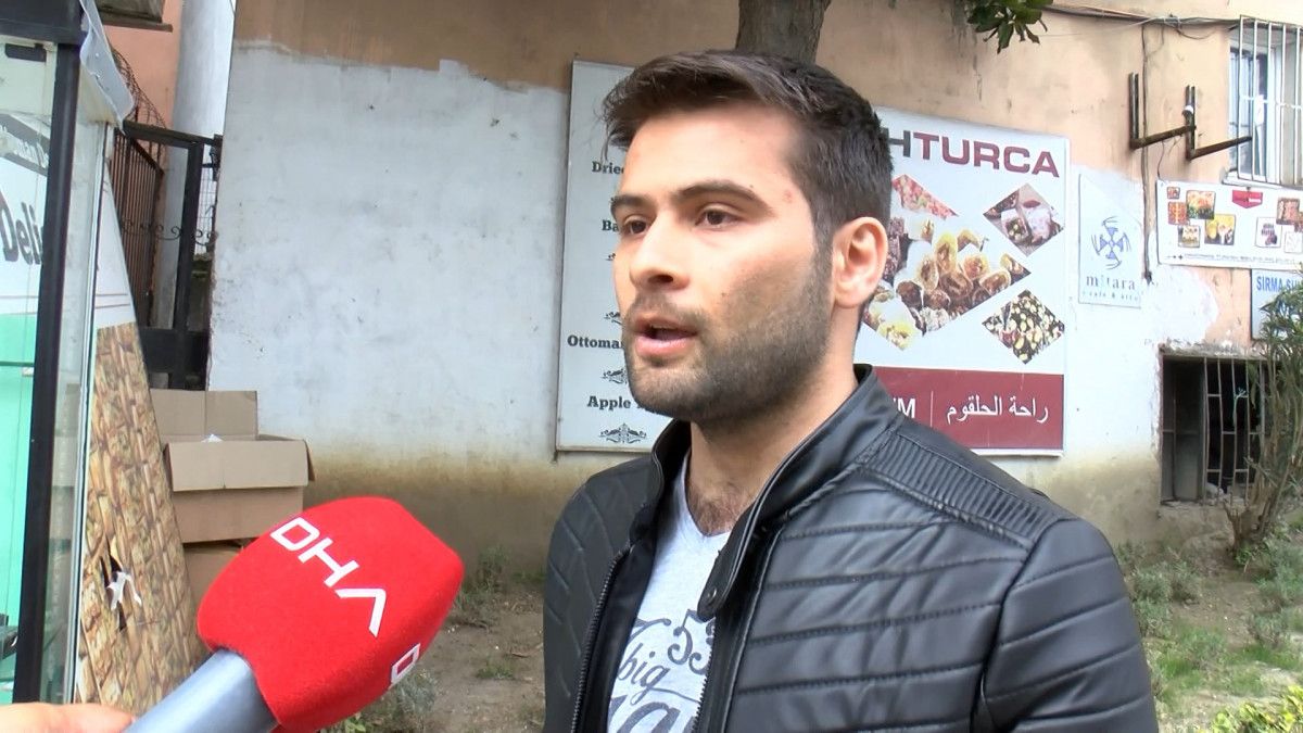 İstanbul da 4 kişi vitrinden çaldıkları şapkayla yoluna devam etti #6