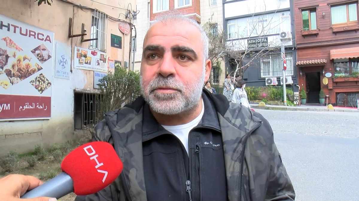 İstanbul da 4 kişi vitrinden çaldıkları şapkayla yoluna devam etti #7